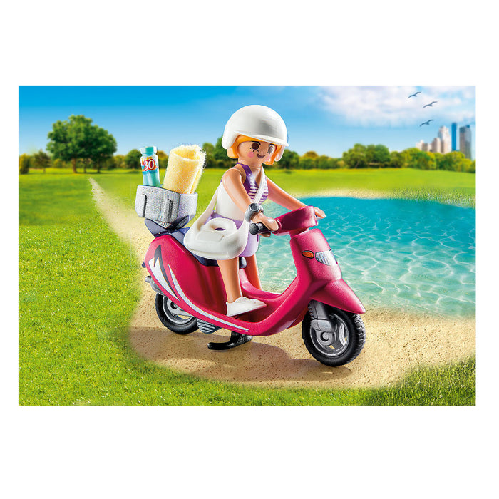 playmobil special plus - beachgoer with scooter